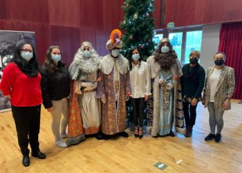 Polémica en Mos por el acto de entrega de los regalos de Reyes a las familias con pocos recursos