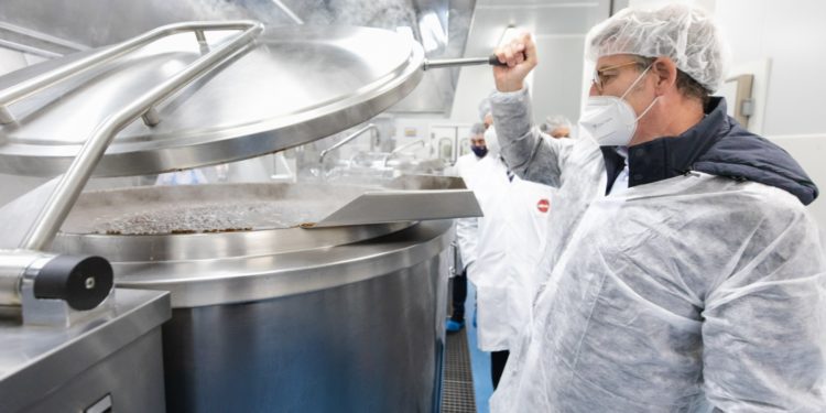 Feijóo pospone el pico de la actual ola de la pandemia a la tercera o cuarta semana de enero