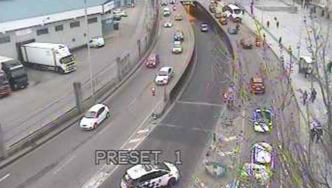 Retenciones en el túnel de Beiramar por un accidente de moto