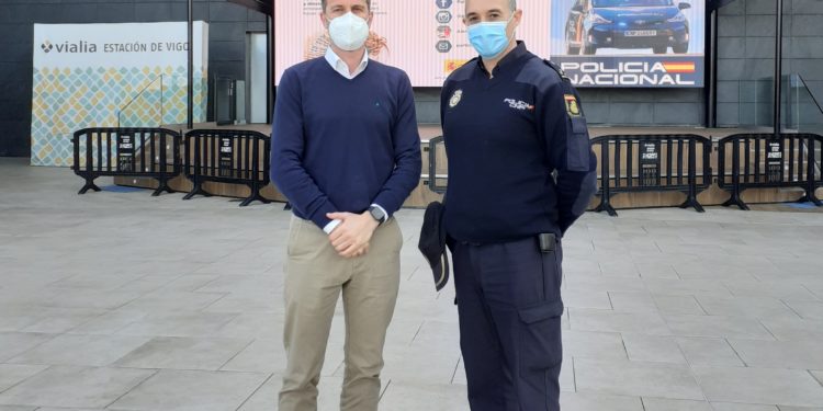 Consejos de seguridad en pantalla gigante en el Vialia Vigo