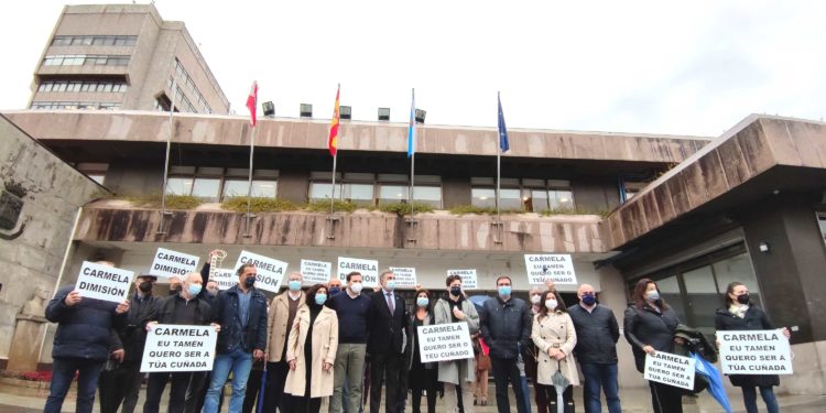 El caso del enchufe de la cuñada de Carmela Silva queda sin respuestas en el pleno de Vigo