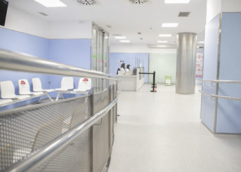 Las hospitalizaciones por Covid-19 vuelven a aumentar en Vigo tras notificarse cinco muertes