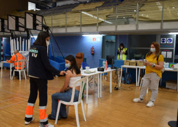 Galicia ya cita a la población de 18 a 29 años para la dosis de refuerzo contra la Covid-19