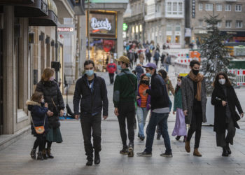 El área sanitaria de Vigo baja de los 200 contagios diarios y de los 50 hospitalizados con Covid-19