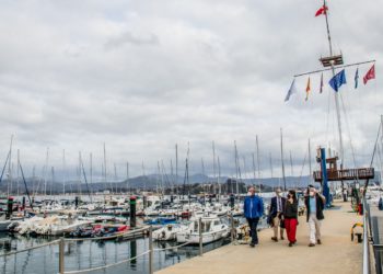Baiona impulsa la navegación terapéutica con 16 mujeres y 21 menores víctimas de violencia de género