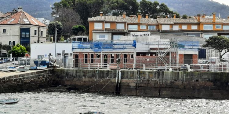 La nueva lonja de Canido ya se levanta en el puerto vigués dos años después