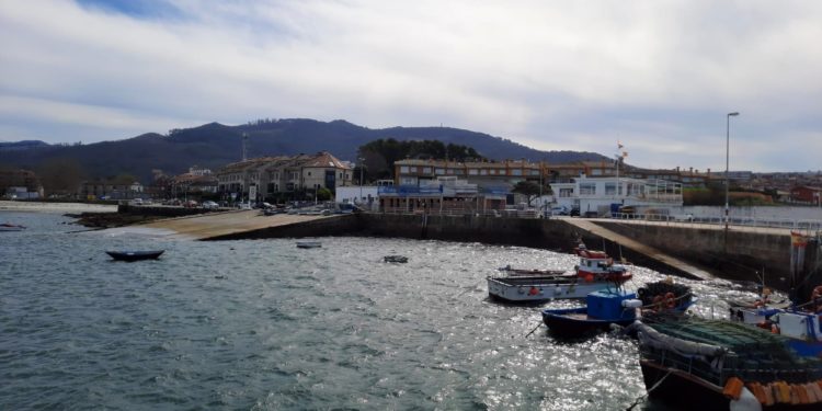 La nueva lonja de Canido ya se levanta en el puerto vigués dos años después