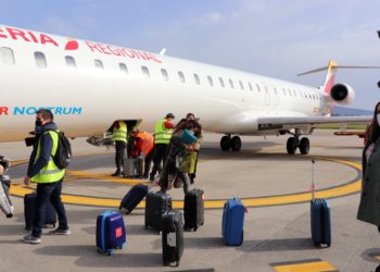 Air Nostrum estrena el Valencia-Vigo con un 39% de ocupación y anuncia 11 rutas desde Peinador