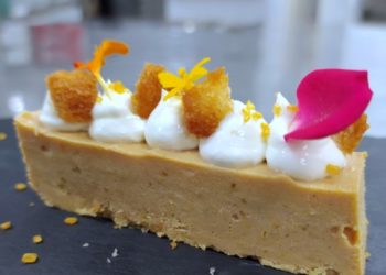 Turrón de foie con yogurt colado