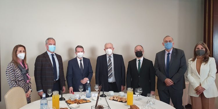 Caballero defiende las infraestructuras “irrenunciables” para Vigo: “Solo pido lo mismo que las grandes ciudades”