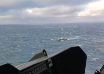 España y Canadá, a la espera de reanudar la búsqueda de los desaparecidos del ‘Pitanxo’