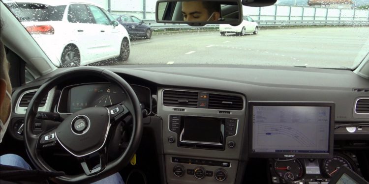 El vehículo autónomo y conectado avanza en O Porriño con conexión más alta, menos latencia y más ancho de banda