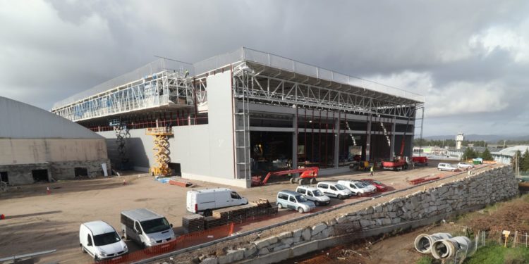 Abel Caballero denunciará a la Xunta por proponer que el Ifevi le «regale» pabellones