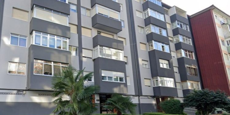 La Policía localiza en Vigo a una mujer que «cuidaba» el cuerpo momificado de su madre tras fallecer hace meses