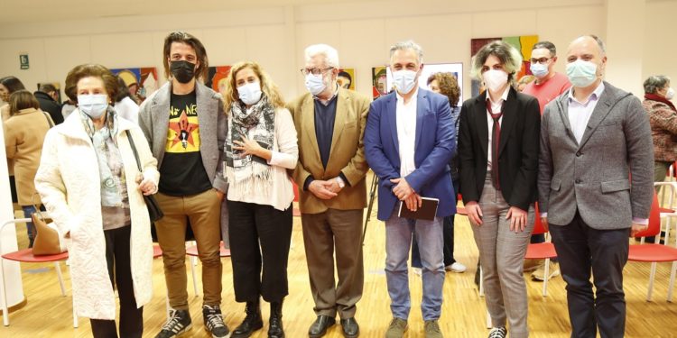 Una «axeitada viaxe» pola rebeldía, dignidade e feminismo de Xela Arias