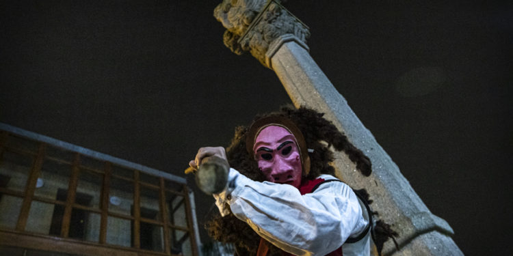 La rebeldía del Merdeiro sitúa al Entroido de Vigo a escala mundial