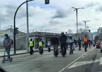 Usuarios de VMP de toda Galicia recorren Vigo en contra de la normativa actual