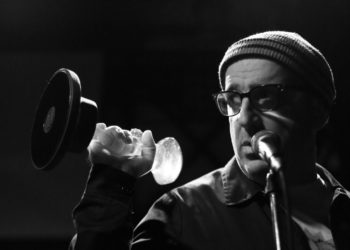 El vigués Nico Pastoriza presenta su nuevo disco: “Servicio de Atención al Cliente”