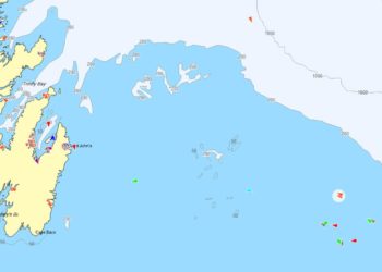 El operativo de rescate pone rumbo a puerto con fallecidos y supervivientes del «Villa de Pitanxo»