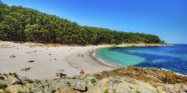 «The Times» incluye Figueiras, en Cíes, en su listado de mejores playas de España