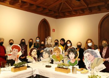 As mulleres do «Manifesto de Soutomaior» volven a ocupar o castelo