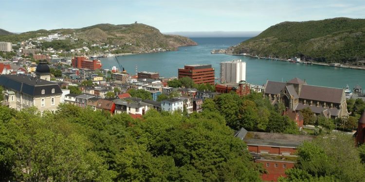 Los supervivientes del «Pitanxo» llegan este sábado a Terranova