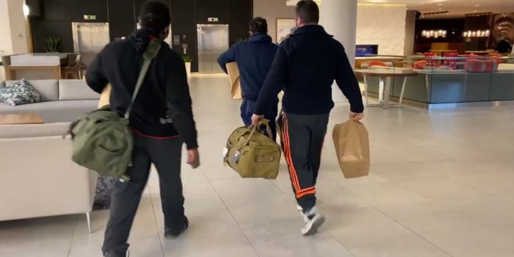 Sin hora para la salida del vuelo con los marineros del ‘Villa de Pitanxo’