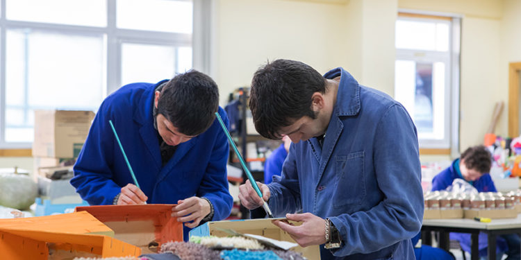 El Hogar San Rafael de Vigo abre una tienda online con los productos elaborados en sus talleres