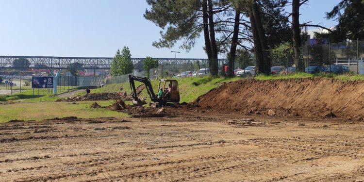 La Xunta exige reponer la legalidad urbanística en una finca de Vigo alquilada como aparcamiento