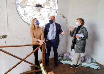 Terminan las obras de reforma en el IES Santa Irene, que verá arreglado su reloj