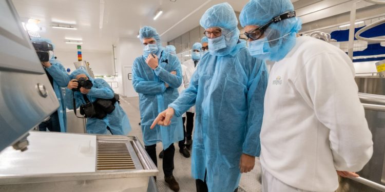 Feijóo admite “un problema” con los autotest de Covid-19