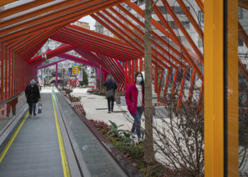 El área sanitaria de Vigo suma su tercer día con menos de 1.000 contagios de Covid-19