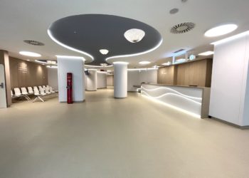 Povisa recupera la entrada principal por la calle Salamanca con un nuevo diseño