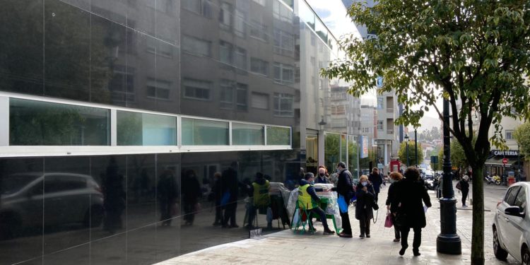 Povisa recupera la entrada principal por la calle Salamanca con un nuevo diseño