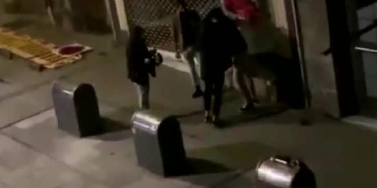 La Policía Nacional detiene a dos hombres por la brutal paliza a dos jóvenes en Vigo