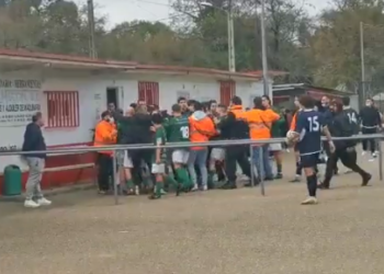 La lamentable pelea entre jugadores y familiares durante un partido de juveniles en Vigo