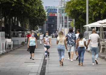 Vigo, ajeno al desplome de ómicron: la incidencia en la ciudad supera en 1.000 puntos la media nacional