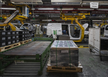 Nuevo aplazamiento en Stellantis Vigo: el sistema 1 no regresa antes del 2 de marzo