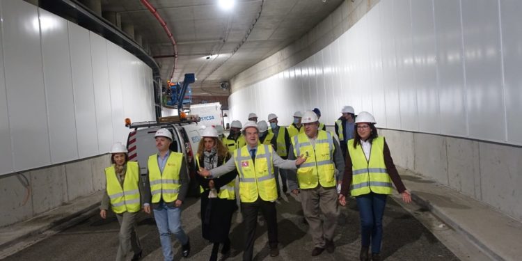 El nuevo túnel para entrar a la AP-9 desde Vigo abrirá a “finales de abril”