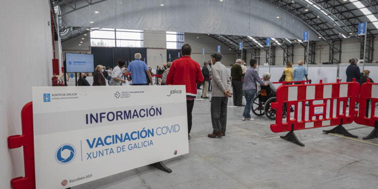 Galicia dispensará la próxima semana la cuarta dosis contra la Covid-19 a personas inmunodeprimidas