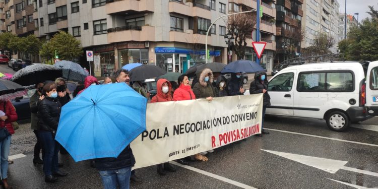 La plantilla de Povisa amenaza con convocar una huelga por su convenio colectivo