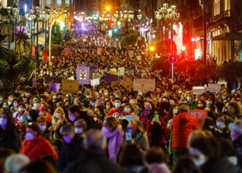 El 8M reúne a todas las voces del feminismo en Vigo en una marcha inédita en su historia