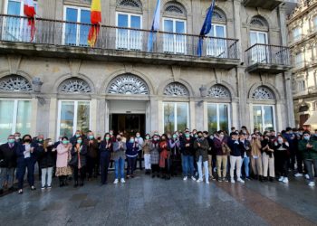Concentración en la sede de Zona Franca con motivo del 8M