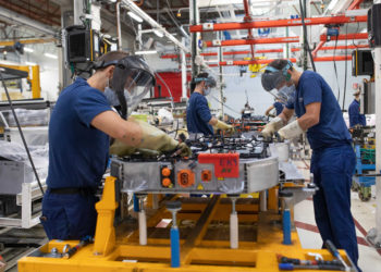 Stellantis Vigo confirma la actividad de la próxima semana, con dos turnos por jornada