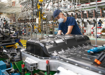 Stellantis Vigo pospone hasta nuevo aviso el regreso del cuarto turno del sistema 2