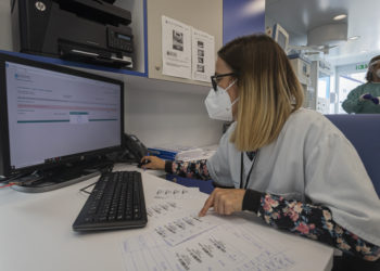 Galicia esperará al lunes para eliminar la cuarentena de los contactos estrechos de Covid-19