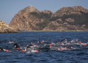 La Triple Corona Islas Atlánticas, entre Cíes y Baiona, abre las inscripciones para 160 participantes