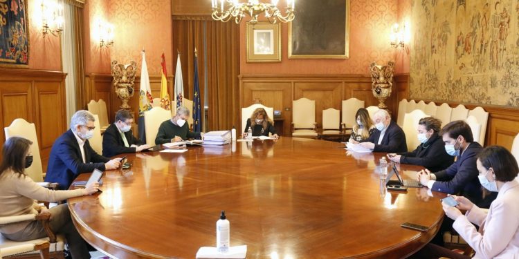 Luz verde da Deputación a subvencións por 1,5 millóns para nove municipios