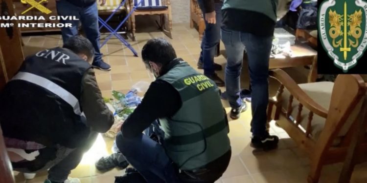 Apresada una banda albanokosovar con base en O Rosal que desvalijaba casas en Portugal