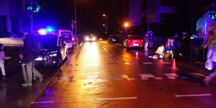 Herido grave un peatón en Vigo tras ser atropellado por un coche que se dio a la fuga